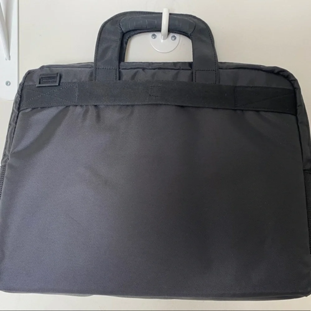Targus Black Ballistic Canvas Nylon Mesh Fabric Safeport Laptop briefcas…